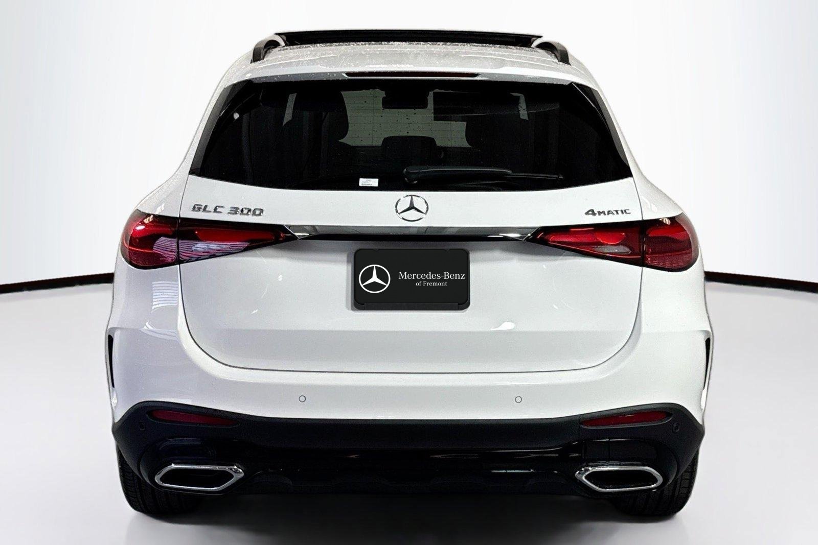 New 2026 Polar White Mercedes-Benz GLC 300 image 6