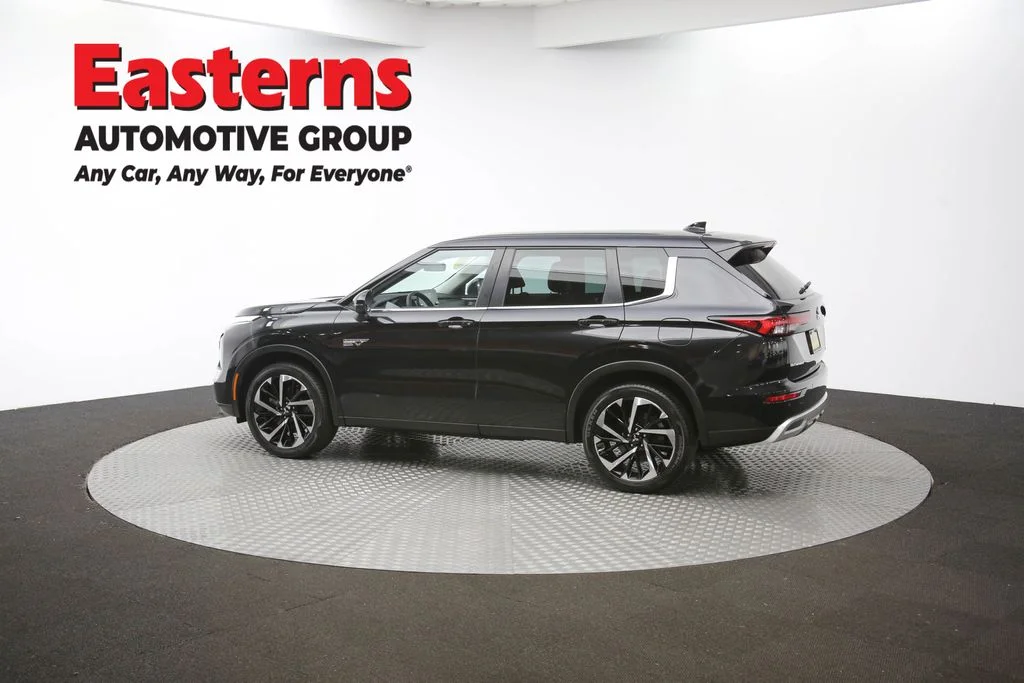 Used 2023 Black Mitsubishi SE image 63