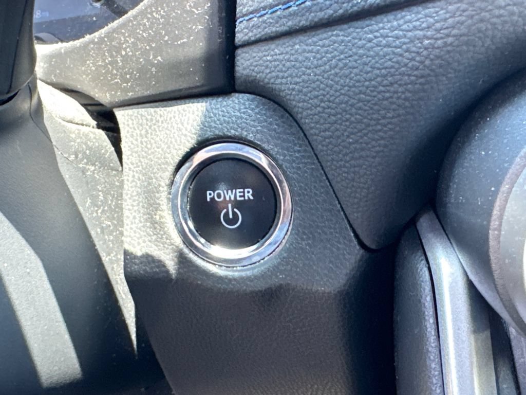 Used 2023  Toyota Hybrid SE image 9