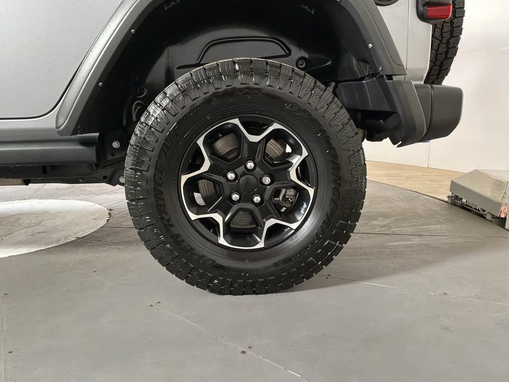 Certified Used 2021 Silver Jeep Unlimited Rubicon 4xe image 10