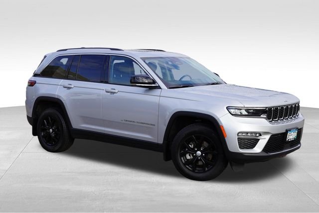 Certified Used 2022 Silver Jeep Limited image 2