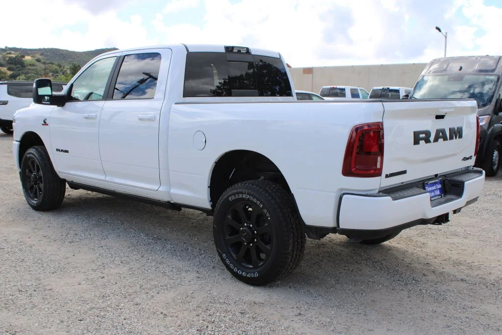 New 2026 Bright White Clear-Coat Exterior Paint Ram Laramie image 6
