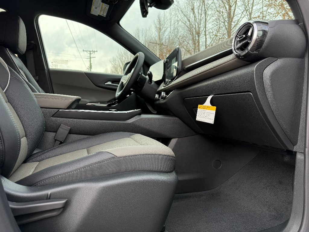 2026 Chevrolet Equinox LT - Photo 28