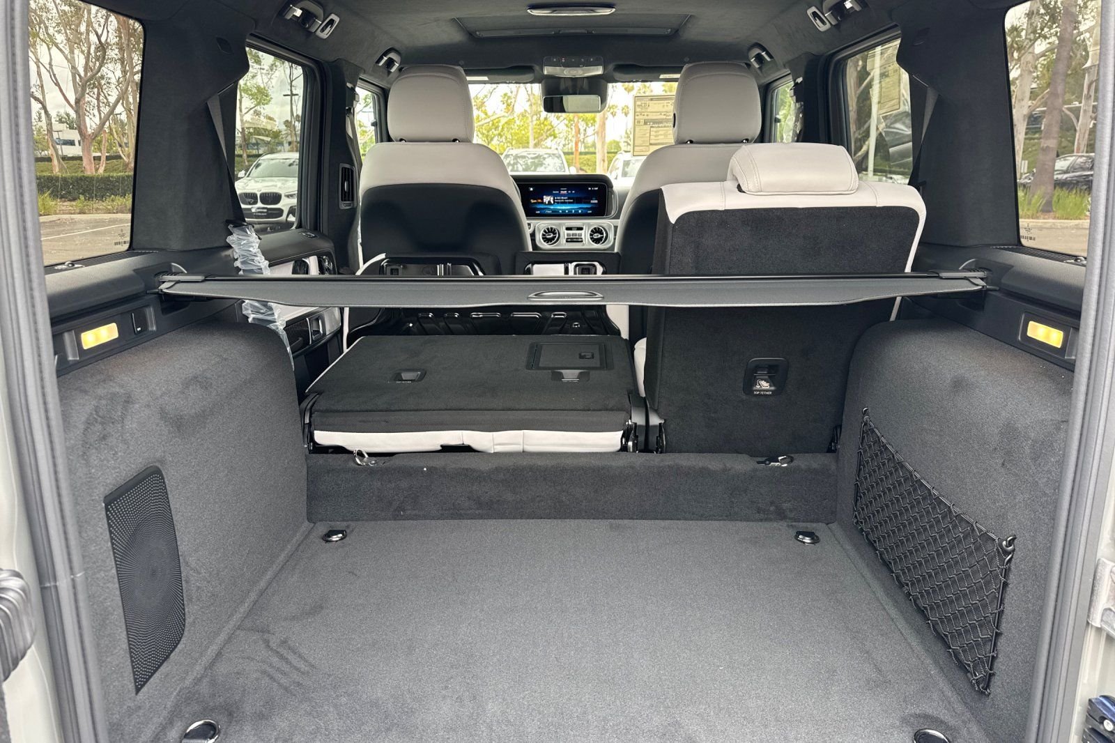 New 2026 MANUFAKTUR Arabian Grey Non- Metallic Mercedes-Benz G 63 AMG® image 38