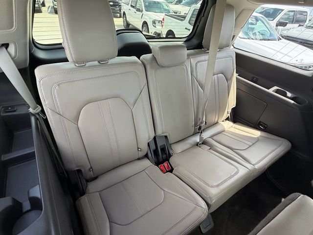Used 2018 Blue Ford Limited image 17