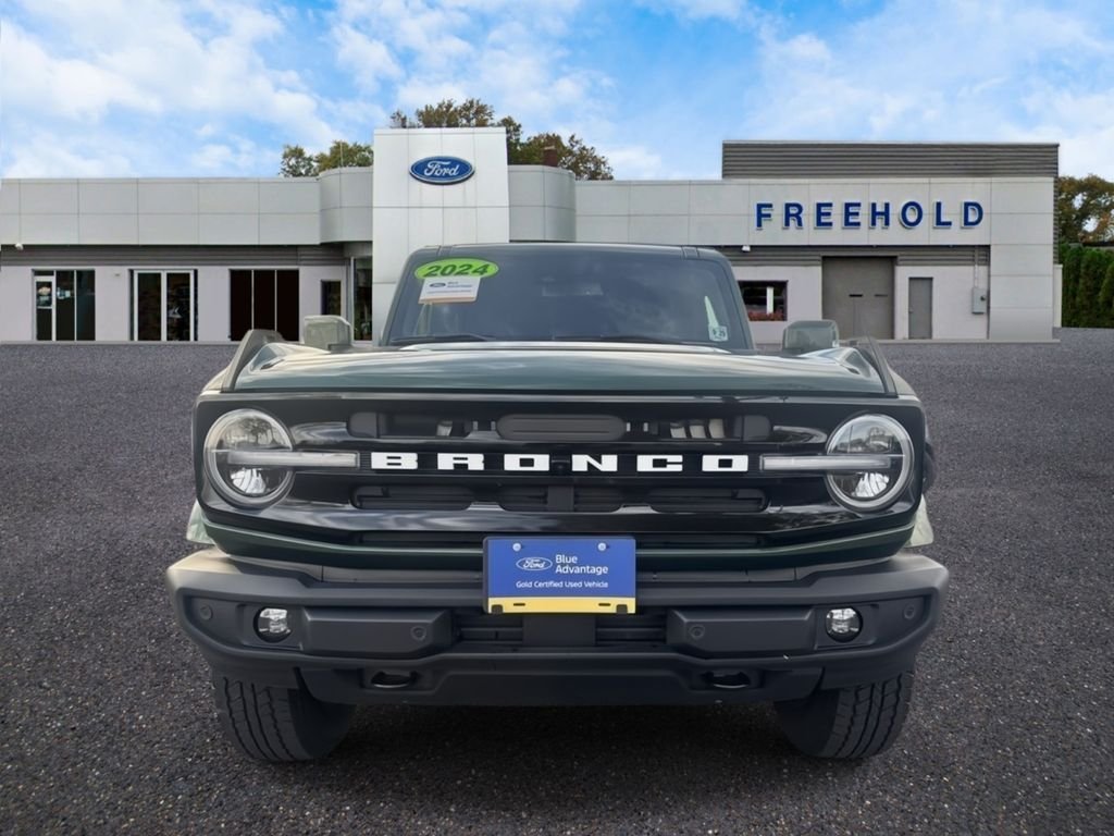 Certified Used 2024 Green Metallic Ford Outer Banks image 3
