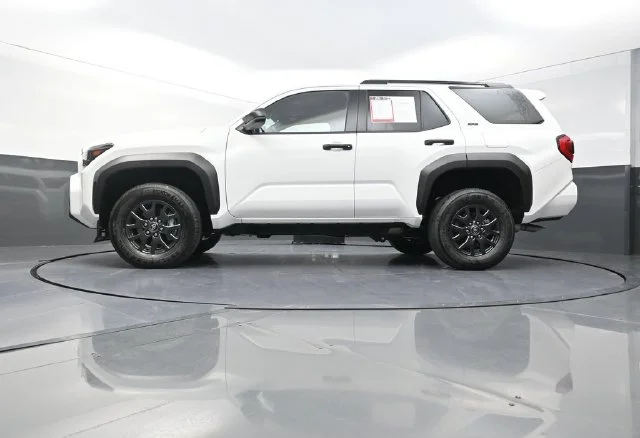 Used 2026 White Toyota SR5 image 33