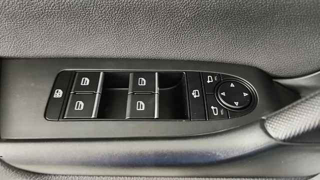 2025 Mazda CX-50 Premium Plus - Photo 10