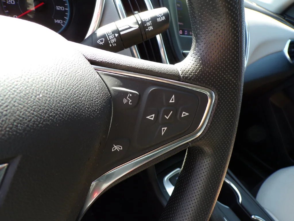 Used 2021 Gray Chevrolet LS image 19