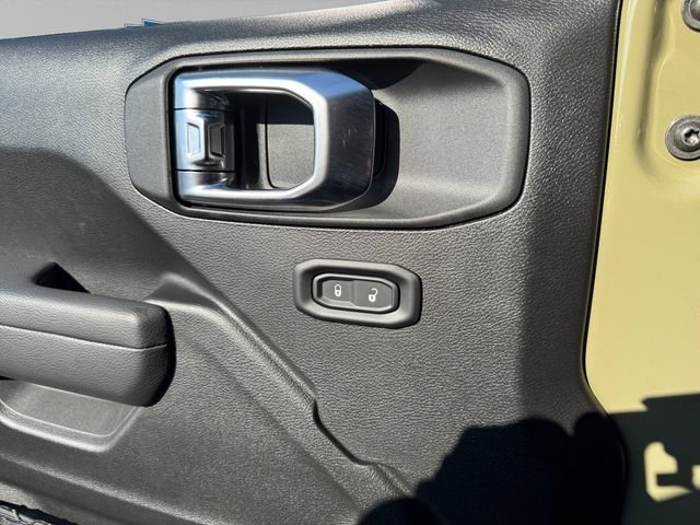 2025 Jeep Wrangler 4-Door Sport - Photo 13