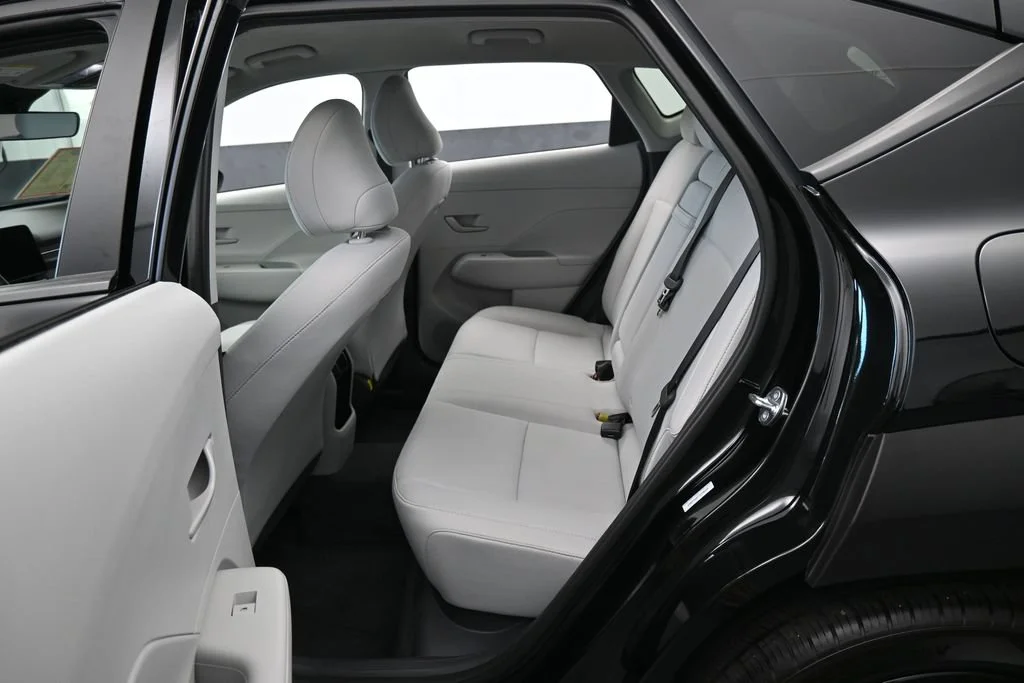 Used 2026 Abyss Black Pearl Hyundai SEL Sport image 30