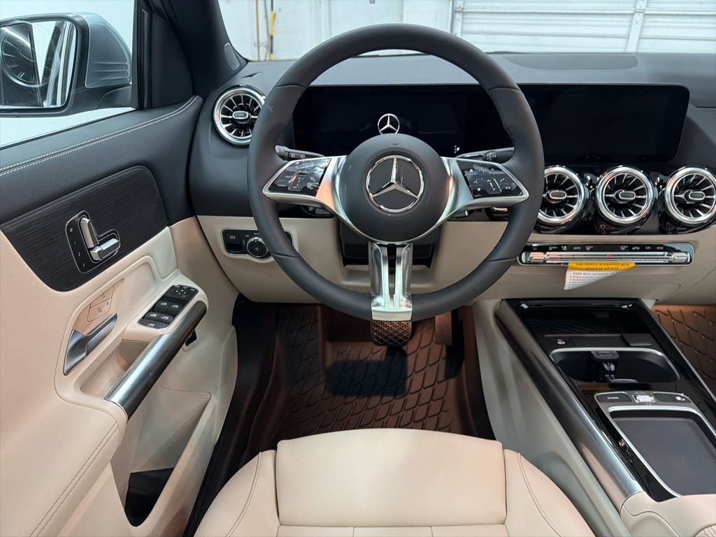 Used 2026 Silver Mercedes-Benz GLA 250 image 21