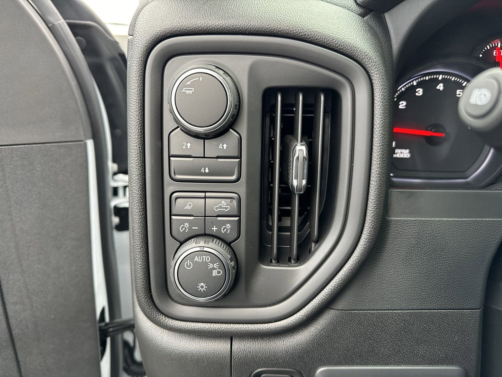 2024 Chevrolet Silverado 2500 HD Work Truck - Photo 20