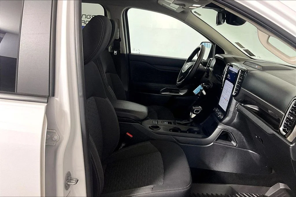 Certified Used 2024 Oxford White Ford XLT image 6