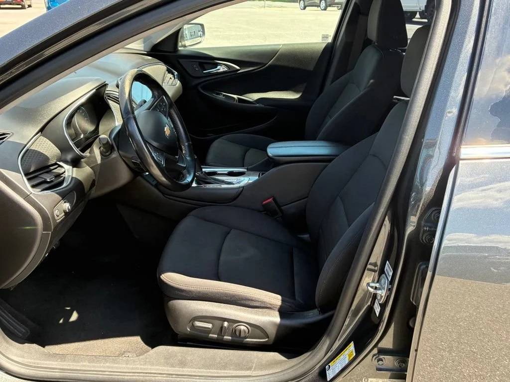 Used 2016 NIGHTFALL GRAY METALLIC Chevrolet LT image 16