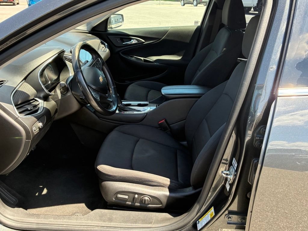 Used 2016 NIGHTFALL GRAY METALLIC Chevrolet LT image 16