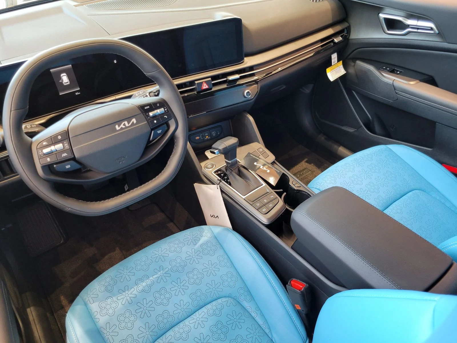 New 2026 Ebony Black Kia X-Line image 25