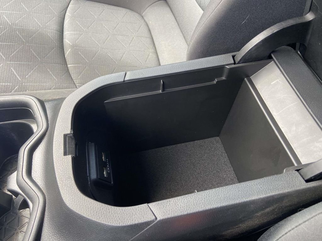 Used 2021 Silver Toyota XLE image 25