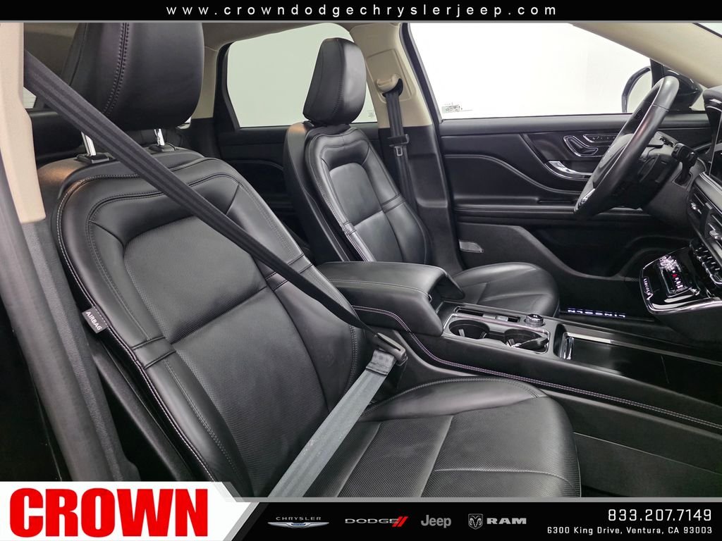 Used 2024 Black Lincoln Grand Touring image 12