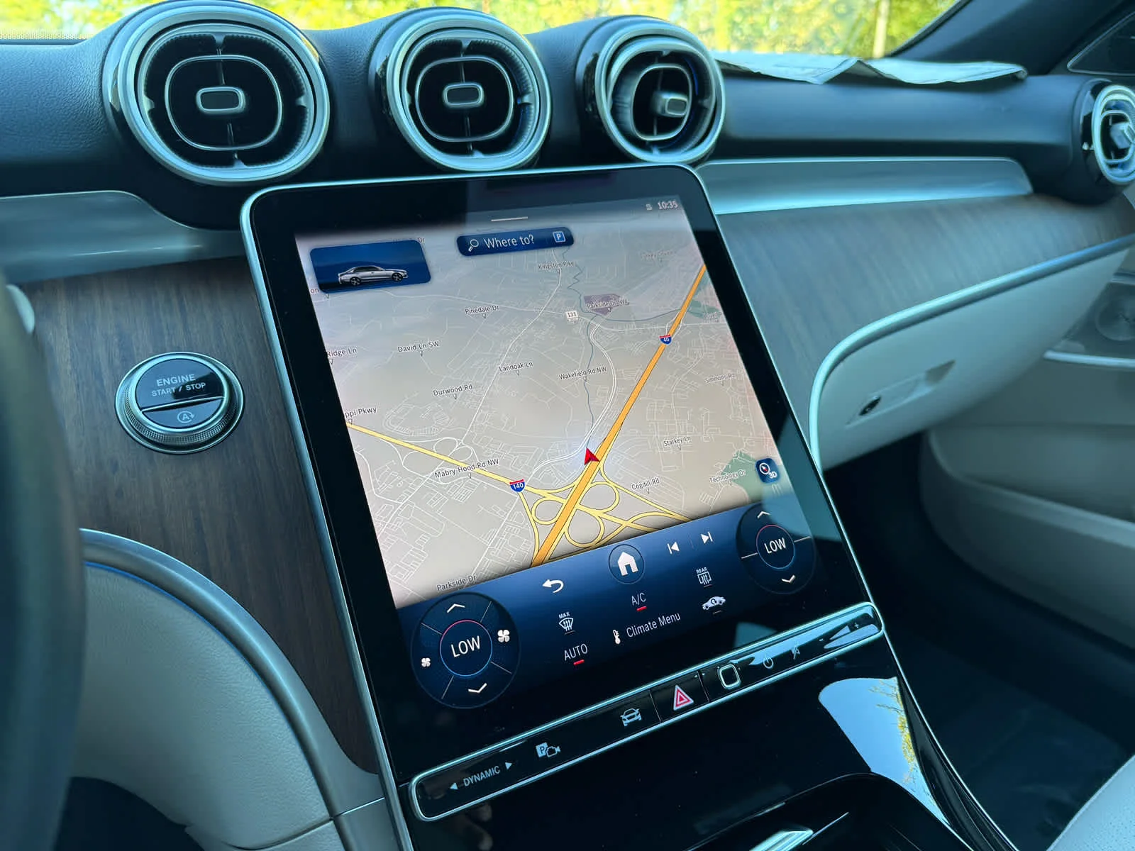 2025 Mercedes-Benz C-Class Sedan C 300 - Photo 17