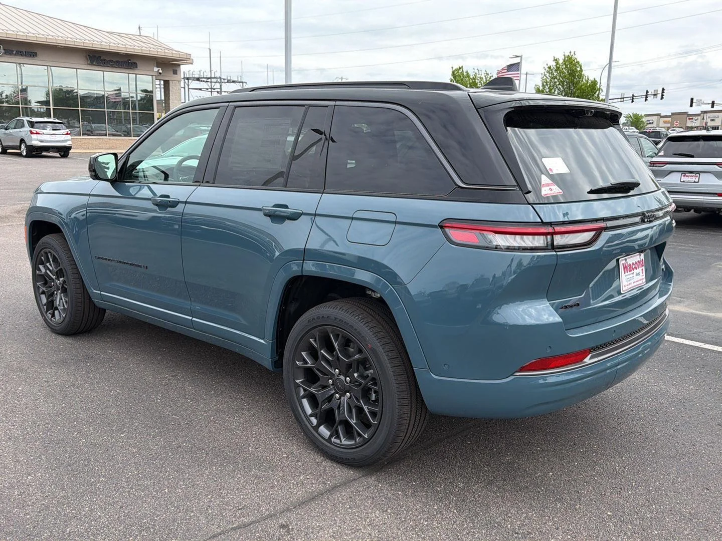 New 2026 Steel Blue Exterior Paint Jeep Summit image 5