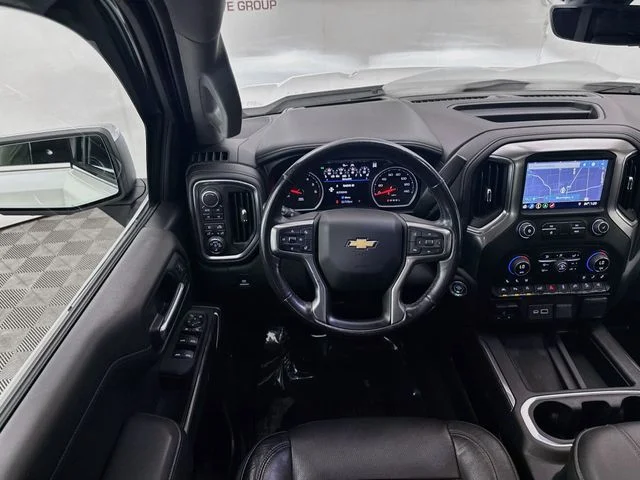 Certified Used 2019 Iridescent Pearl Tricoat Chevrolet LTZ image 24