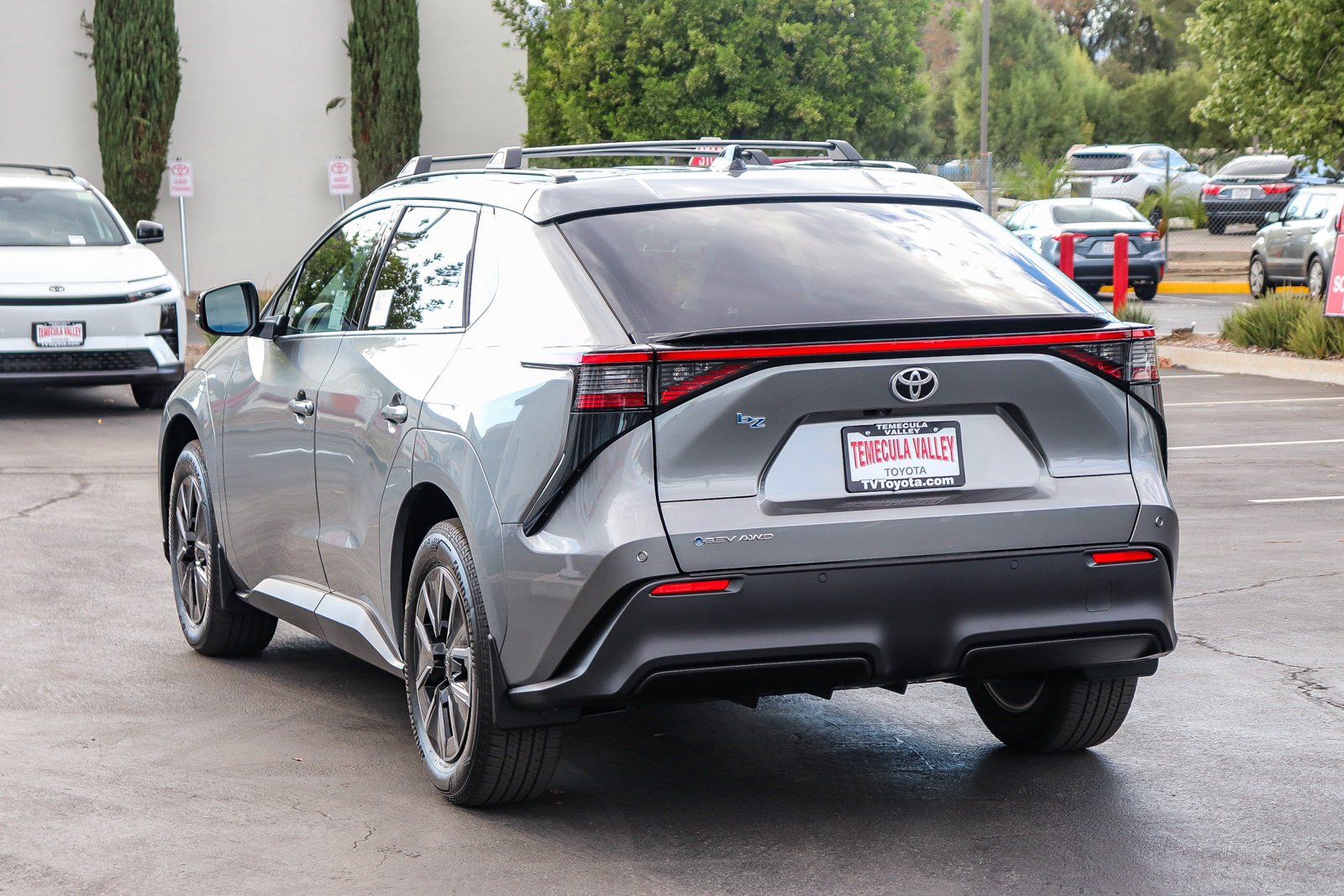 New 2026 Heavy Metal <sup>1</sup> Toyota  XLE image 5