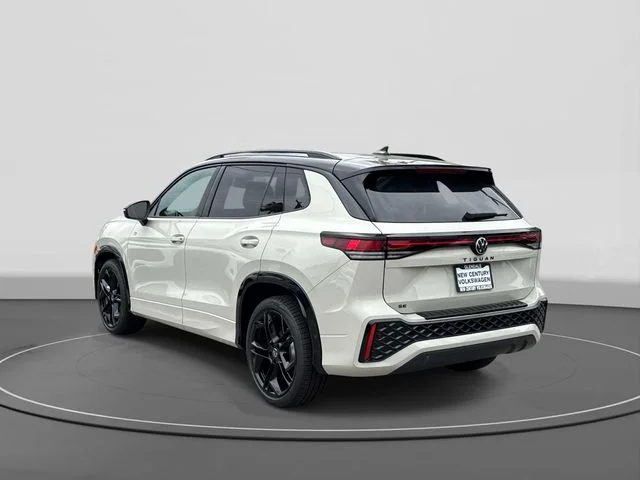 2026 Volkswagen Tiguan photo 3