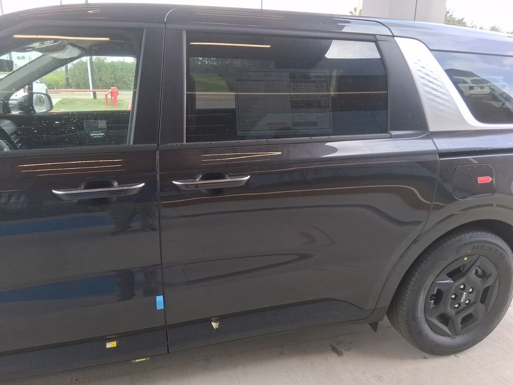 Used 2026  Kia LXS image 18