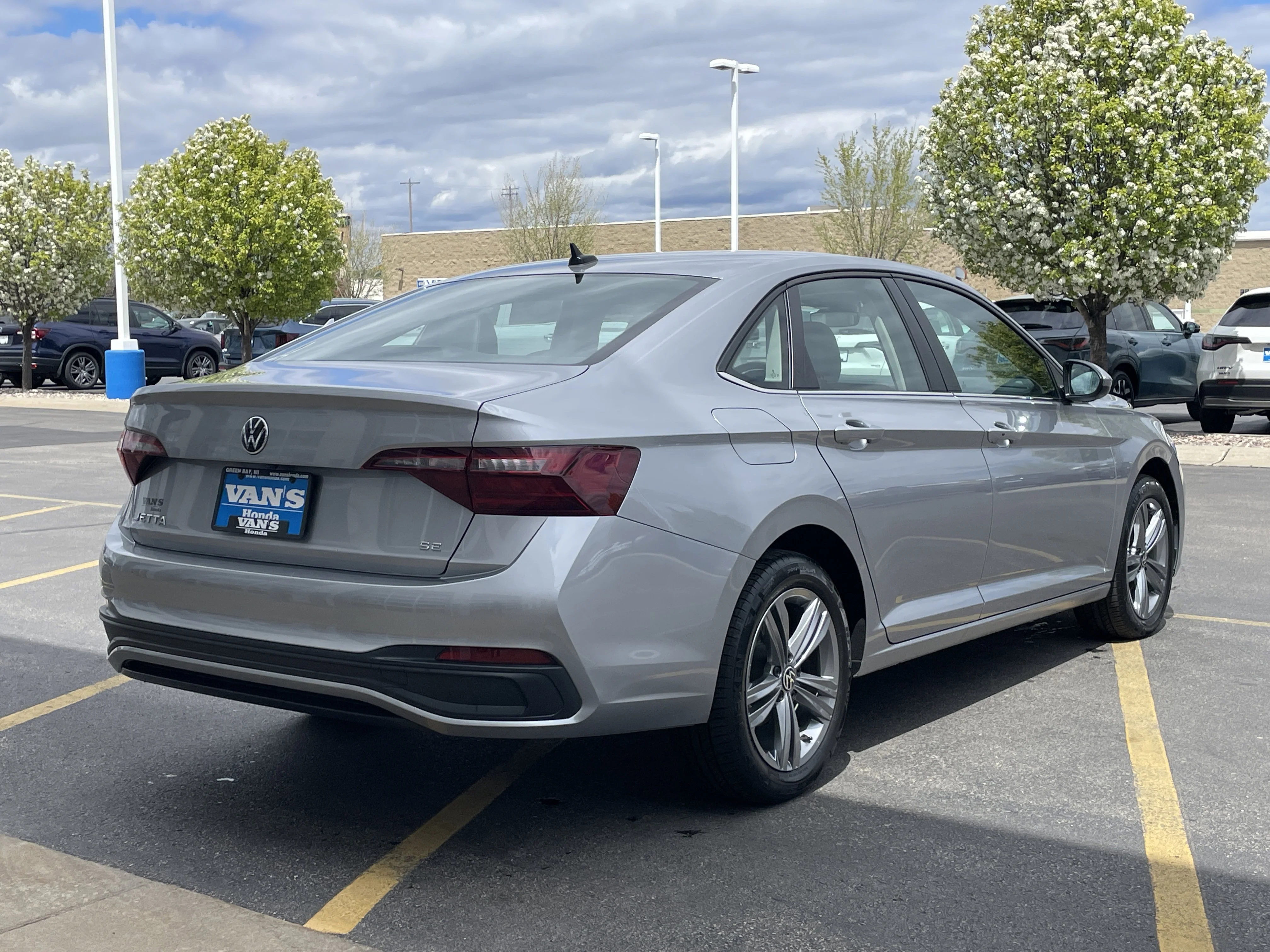2024 Volkswagen Jetta SE - Photo 7