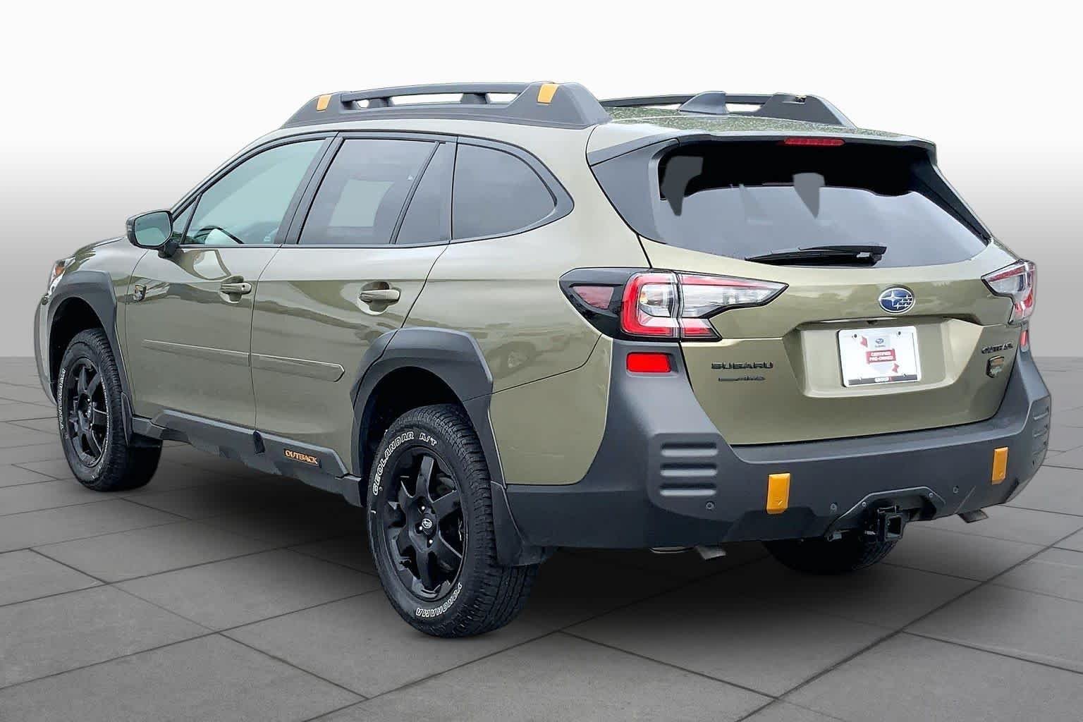 Used 2025 Autumn Green Metallic Subaru Wilderness image 12