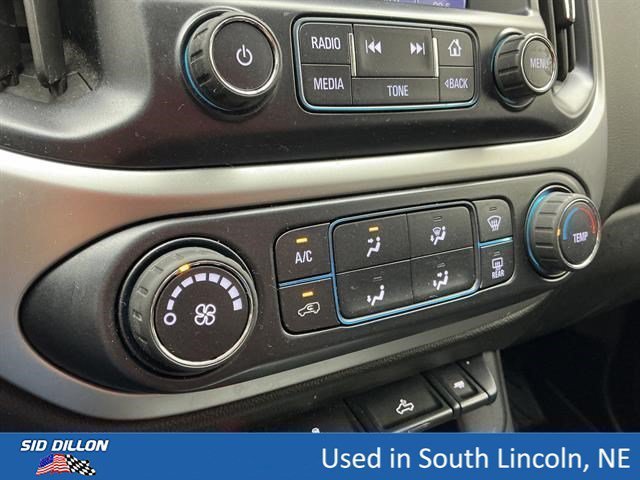 Used 2018 DEEPWOOD GREEN METALLIC Chevrolet 4WD LT image 12