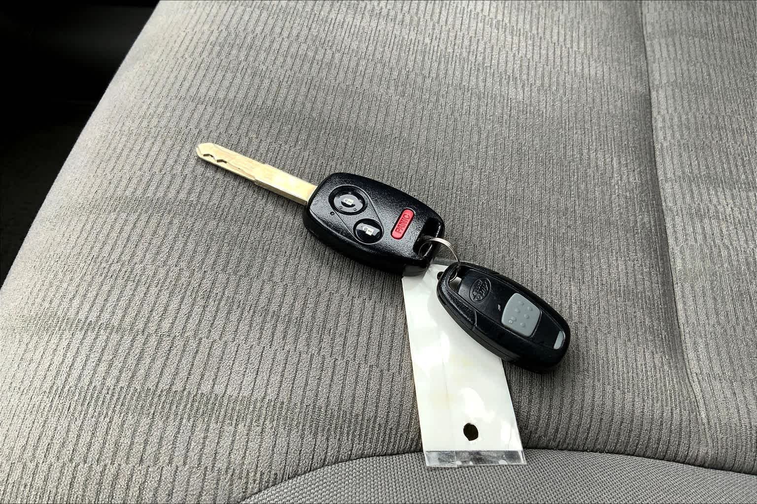 Used 2013 Polished Metal Metallic Honda LX image 15