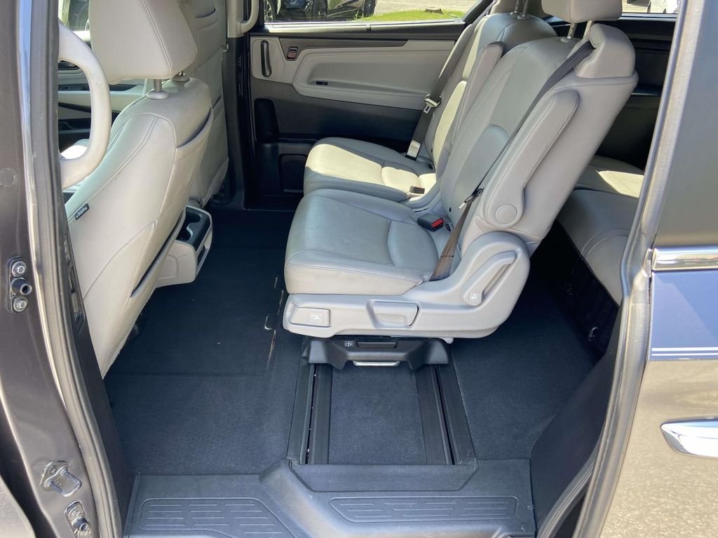 Used 2018  Honda Touring image 20