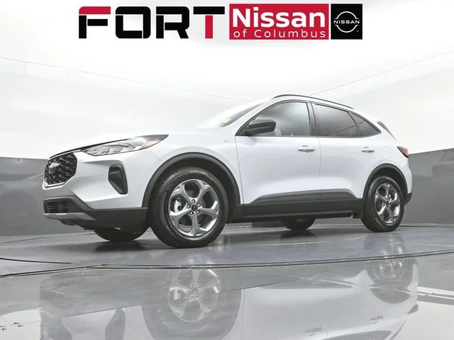 Used 2025 Silver Ford ST-Line image 33
