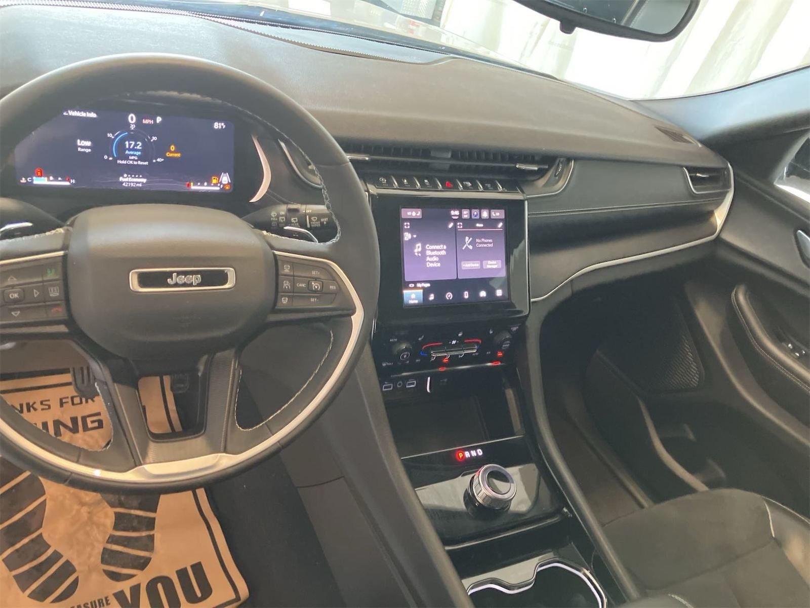 Used 2023 White Jeep Altitude image 5