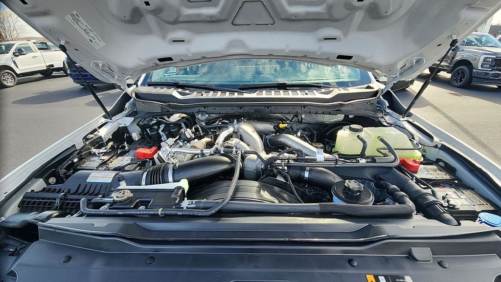New 2026 Oxford White Ford F-250® XL image 30
