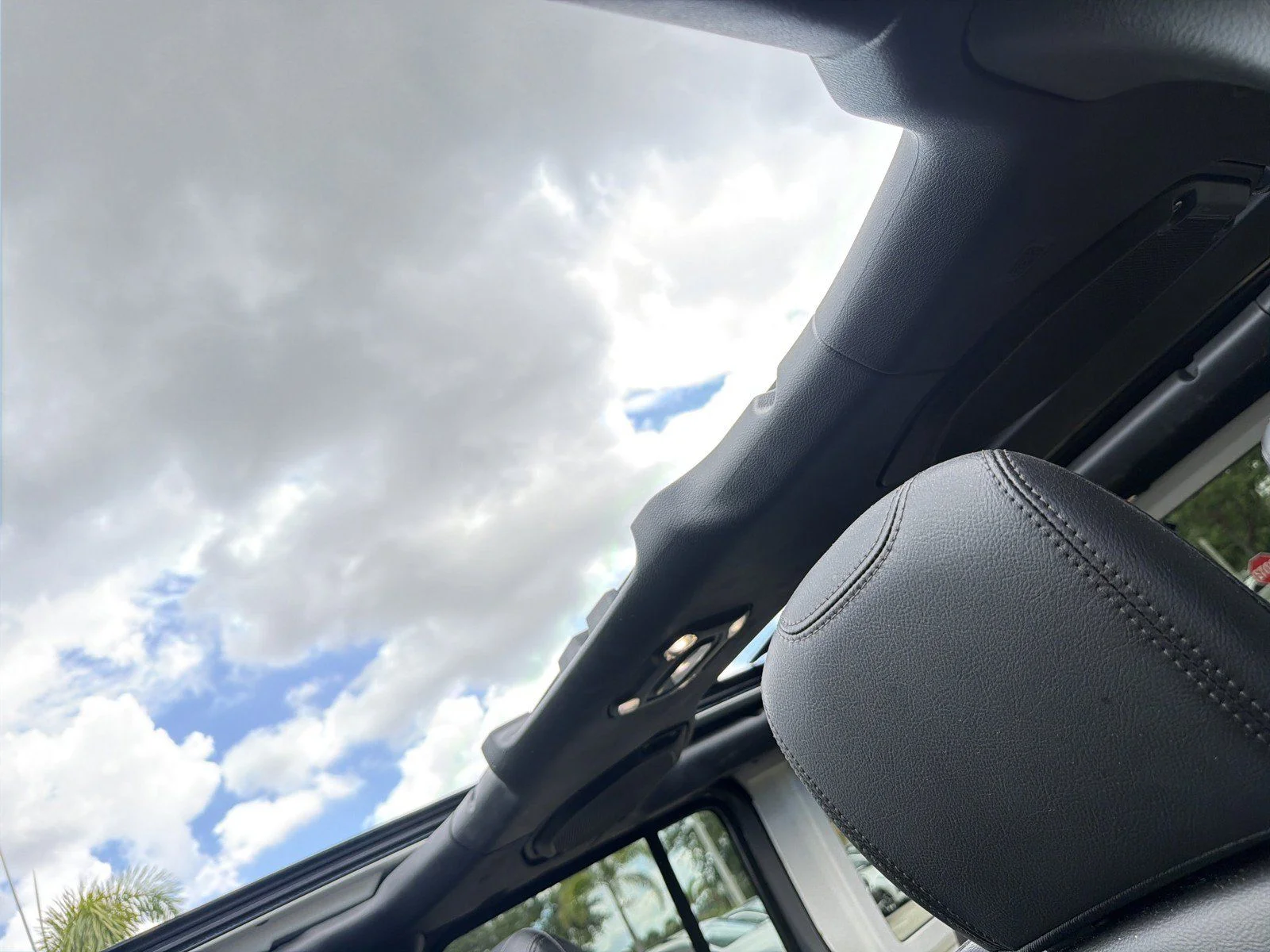 Used 2022 Gray Jeep Unlimited Rubicon 4xe image 38