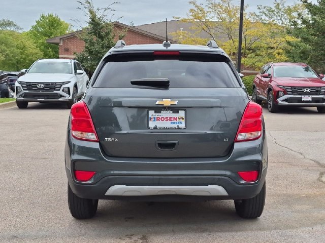 Used 2018 Gray Chevrolet LT image 6