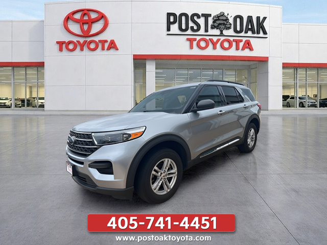 2022 Ford Explorer XLT 4WD's photo