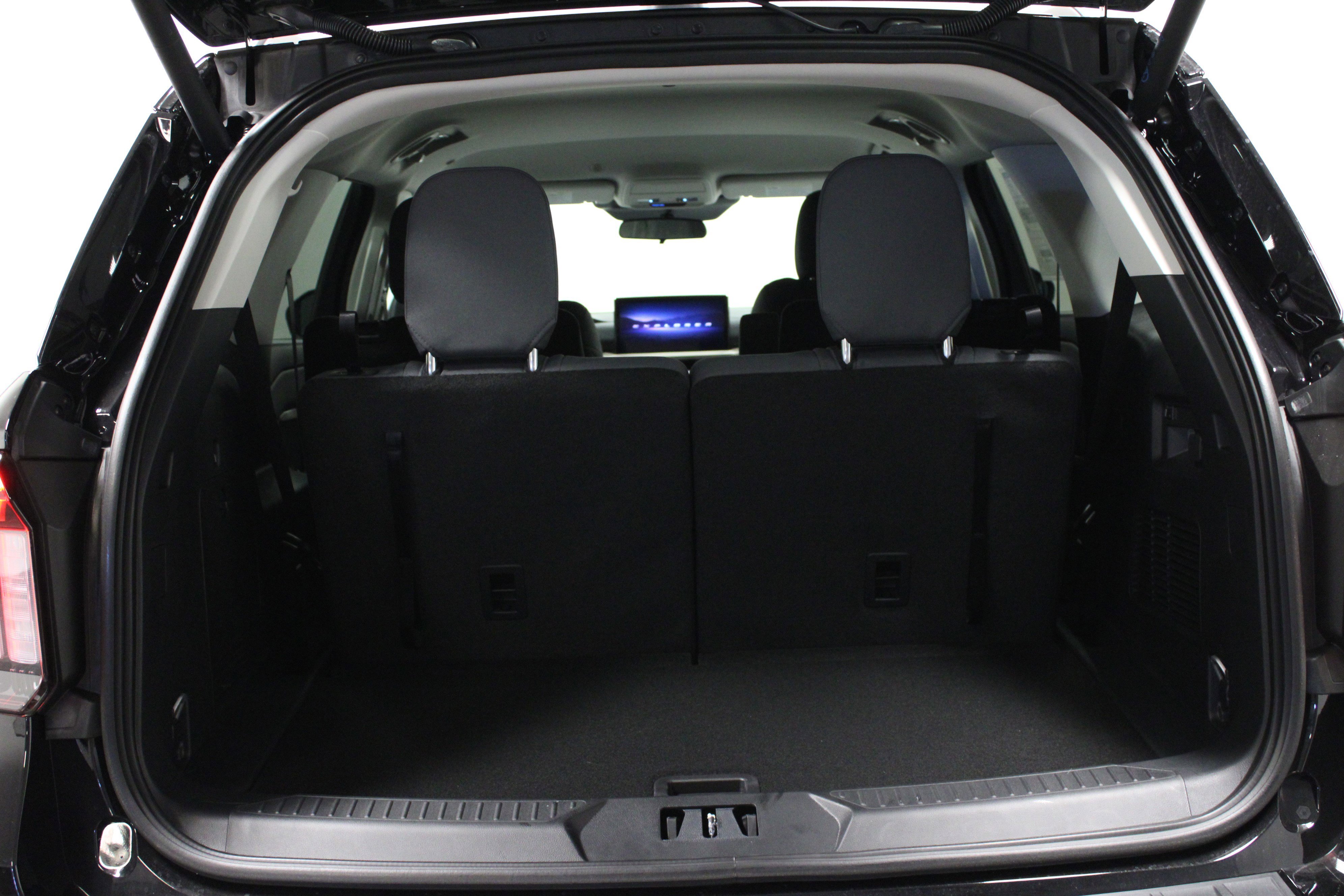 New 2026 Agate Black Metallic Ford Active image 15