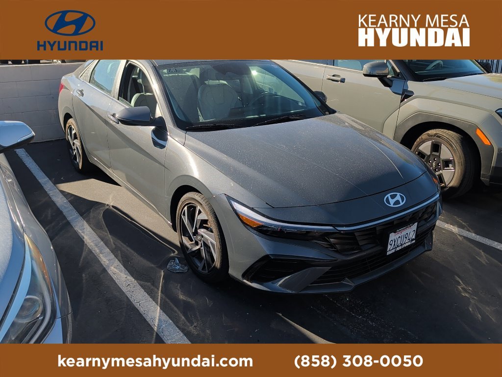 Used 2025 Gray Hyundai Limited image 1