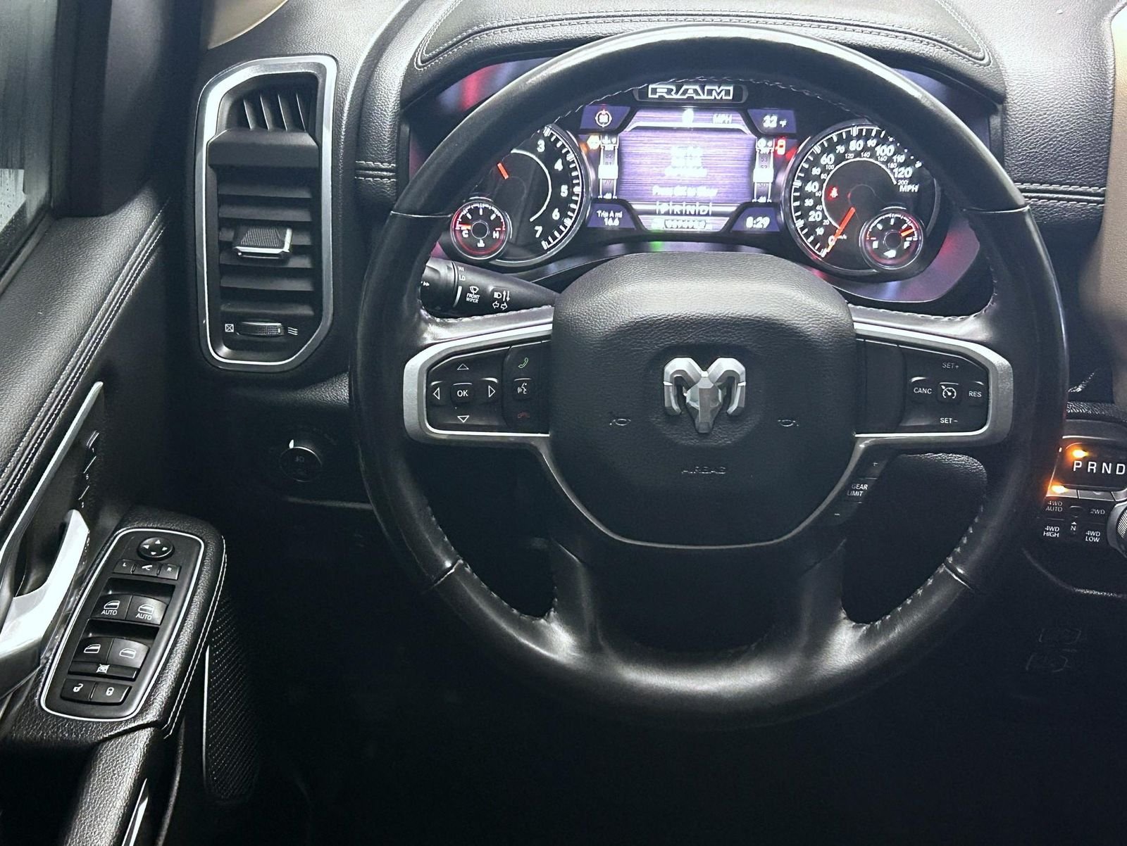 Used 2020 Blue Ram Laramie image 12