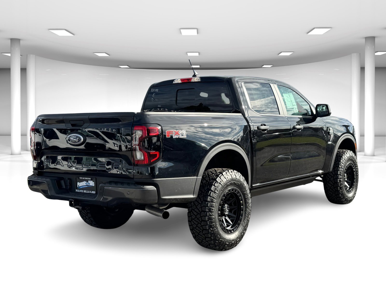 New 2025 Shadow Black Ford XLT image 4