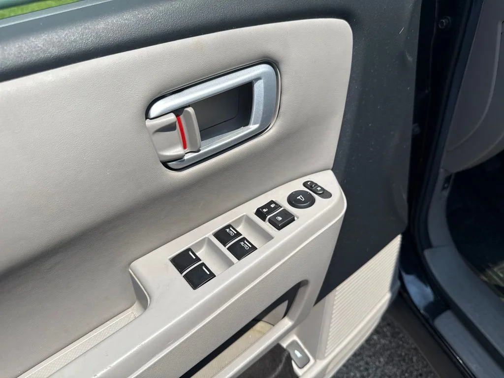 Used 2014  Honda EX-L image 13