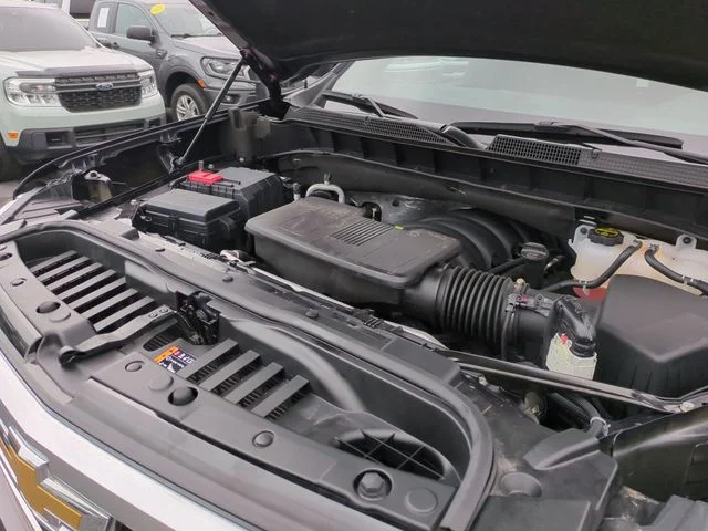 Used 2024 Gray Chevrolet High Country image 26