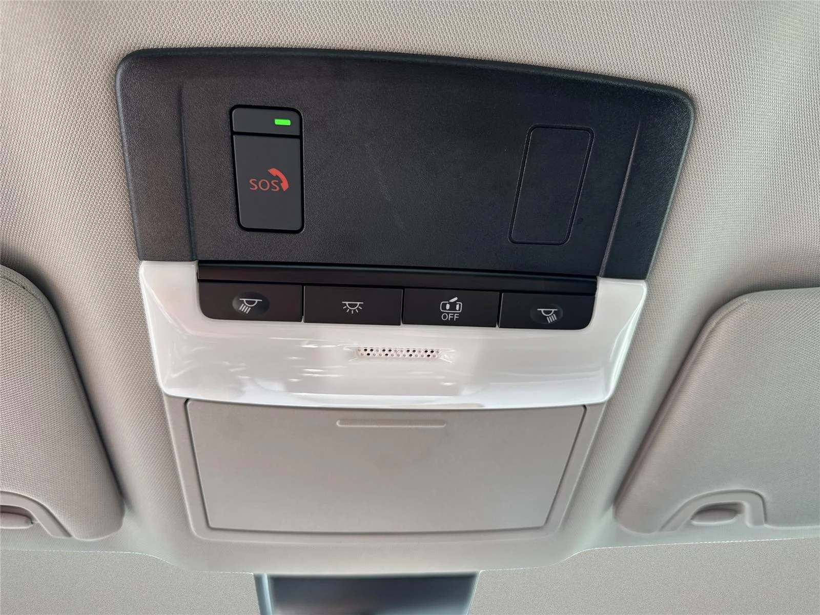 Used 2025 Gun Metallic Nissan SV image 28