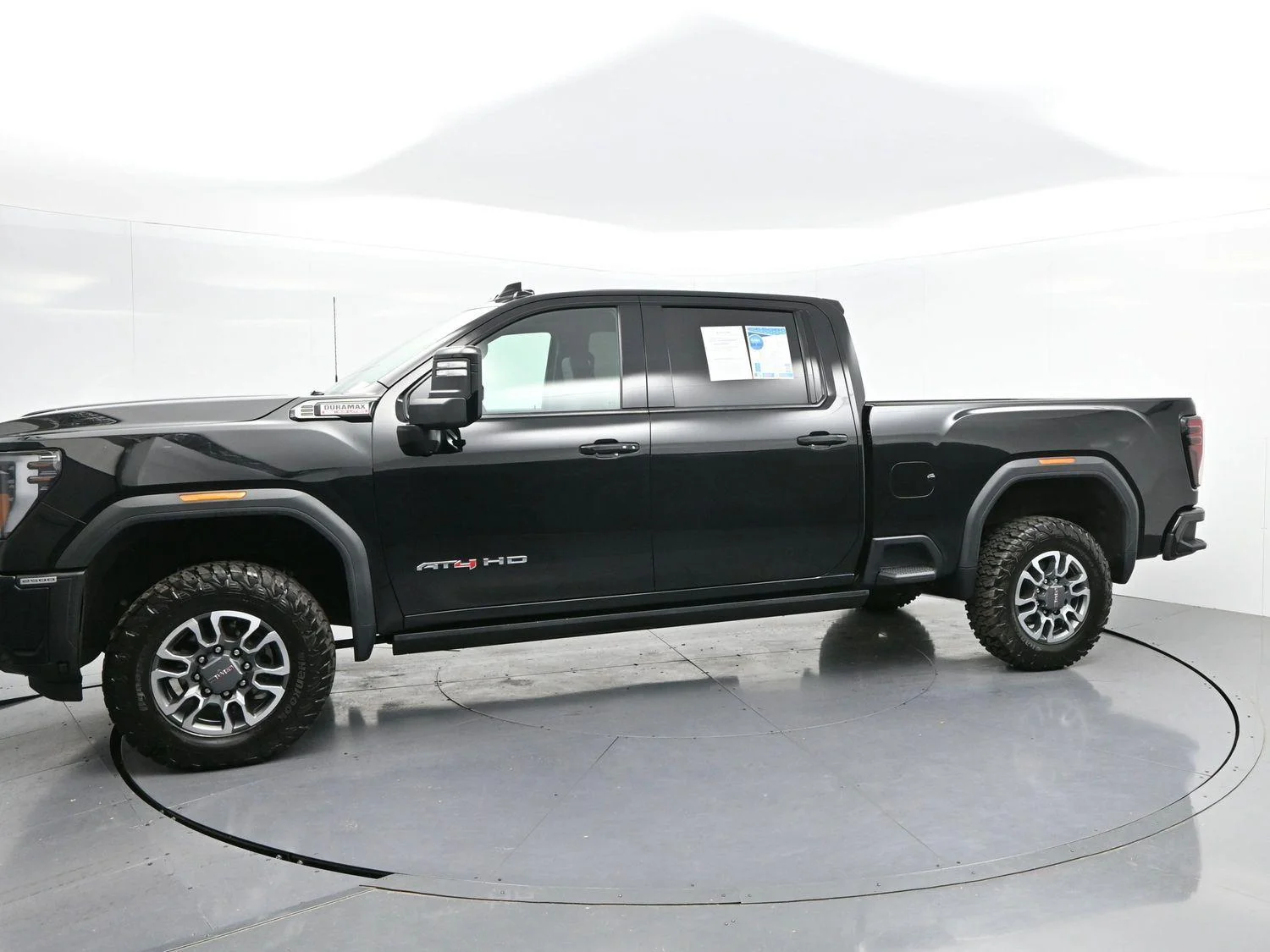 Used 2024 Onyx Black GMC AT4 image 4