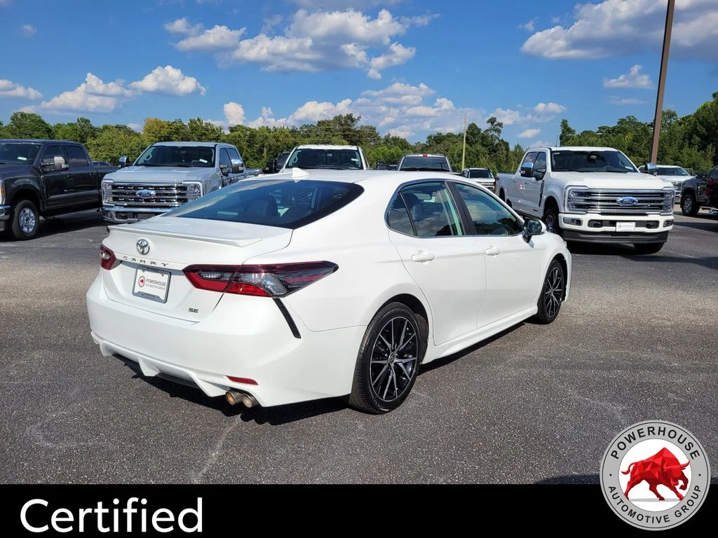 Used 2023 White Toyota SE image 5