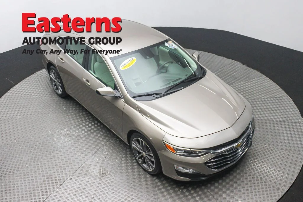 Used 2024 Gray Chevrolet LT image 3